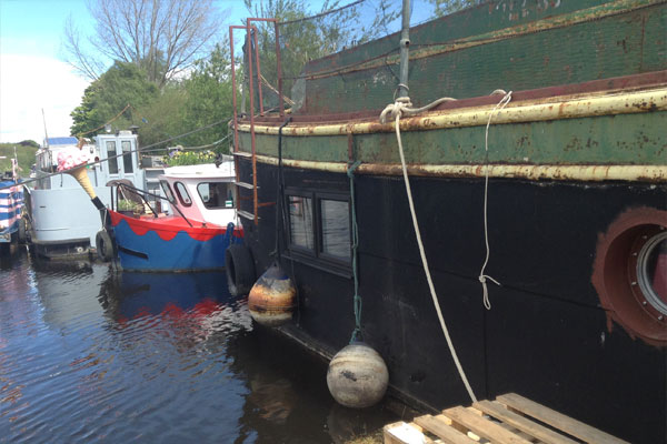 Double glazing for boats